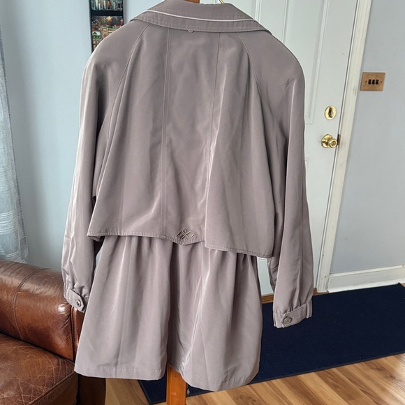Women’s Taupe Trench Coat with Drawstring Waist - Picture 3 of 4